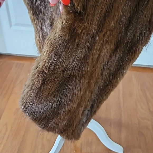 Exclusive Lynbrook Furs Brown Stole Cape Shrug Shawl Cover Up Fur Large Vintage - Picture 4 of 16